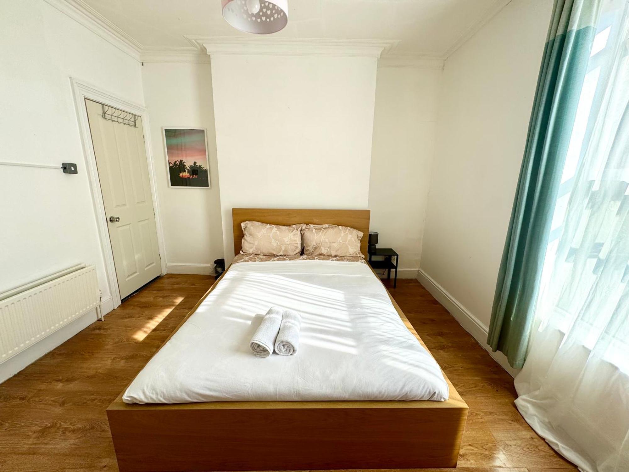 Cozy Large Near City Centre *